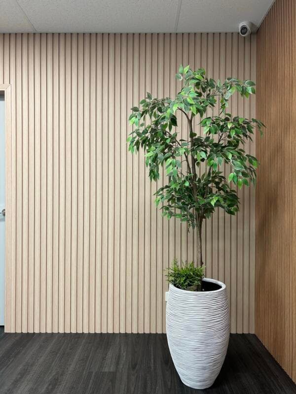 Runaway Pro New Oak flooring